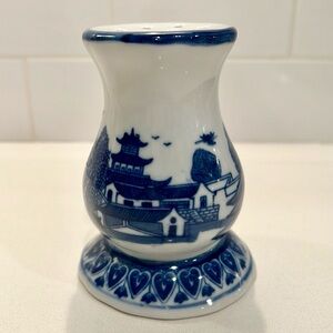 GORGEOUS! Antique VICTORIA WARE Ironstone Flow Blue on White Hatpin Holder!